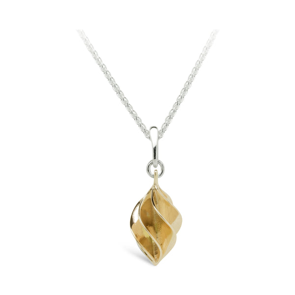GP2 Verso Medium Single Pendant in Yellow Gold on Silver Chain