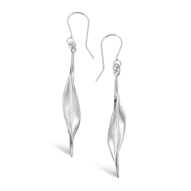 Mavilo Slim Leaf Earrings - Short