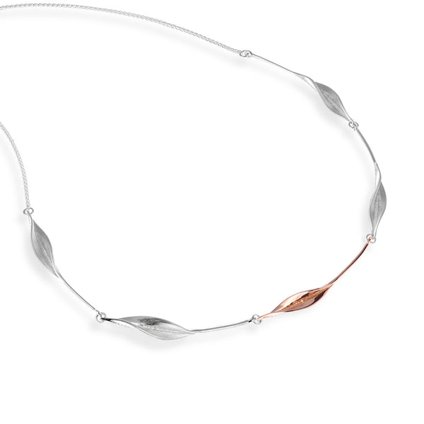 Collette Waudby Len-s/1yg Mavilo Twist Leaf necklace Silver