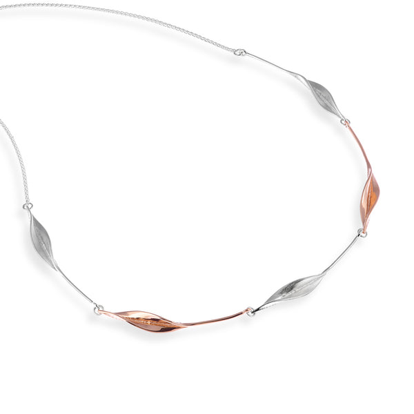 Collette Waudby Len-s/2g Mavilo Twist Leaf necklace Silver