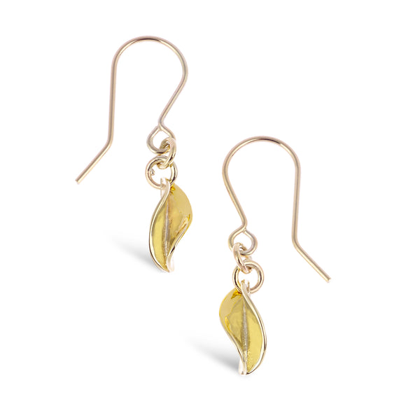 Mavilo Tiny Leaf Drop Earrings