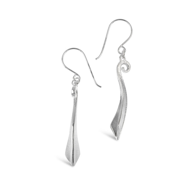 VE10 Dreki Small Slim Curved Drop Earrings
