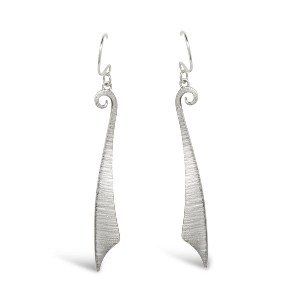 VE2 Dreki Medium Slim Longship Drop Earrings Silver