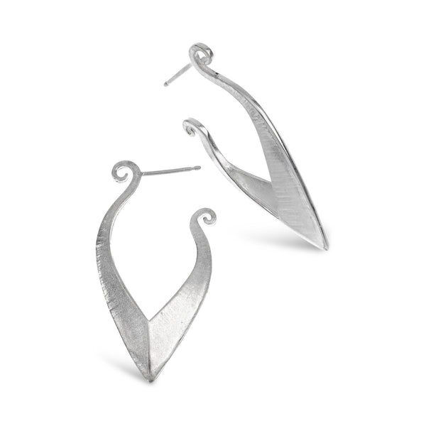 VS8 Dreki Longship V Shape Earrings Silver