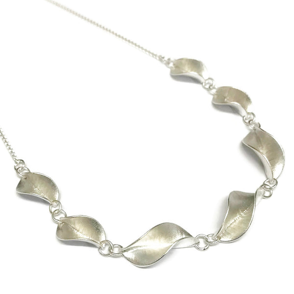 Collette Waudby NBIB Mavilo Twist Leaf Pendant Silver